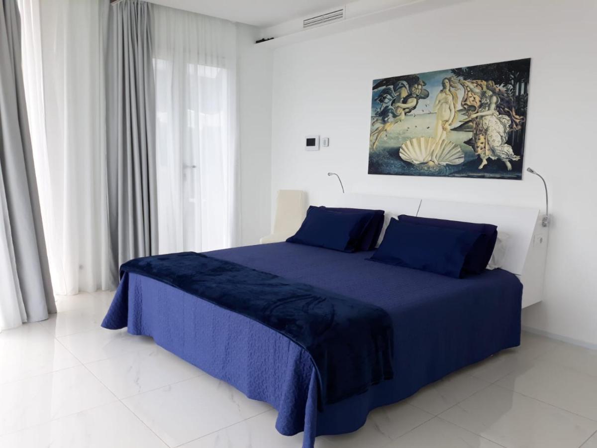 Villa Luxury Paradise Suites سالوبرينيا المظهر الخارجي الصورة